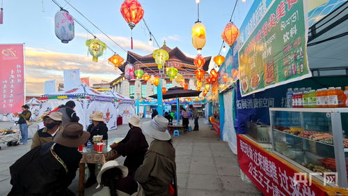 青海果洛瑪央夜市開攤迎客，高原特色好物熱銷帶動批發貿易新活力